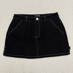 White Fox Black Skirt Women’s Size Medium